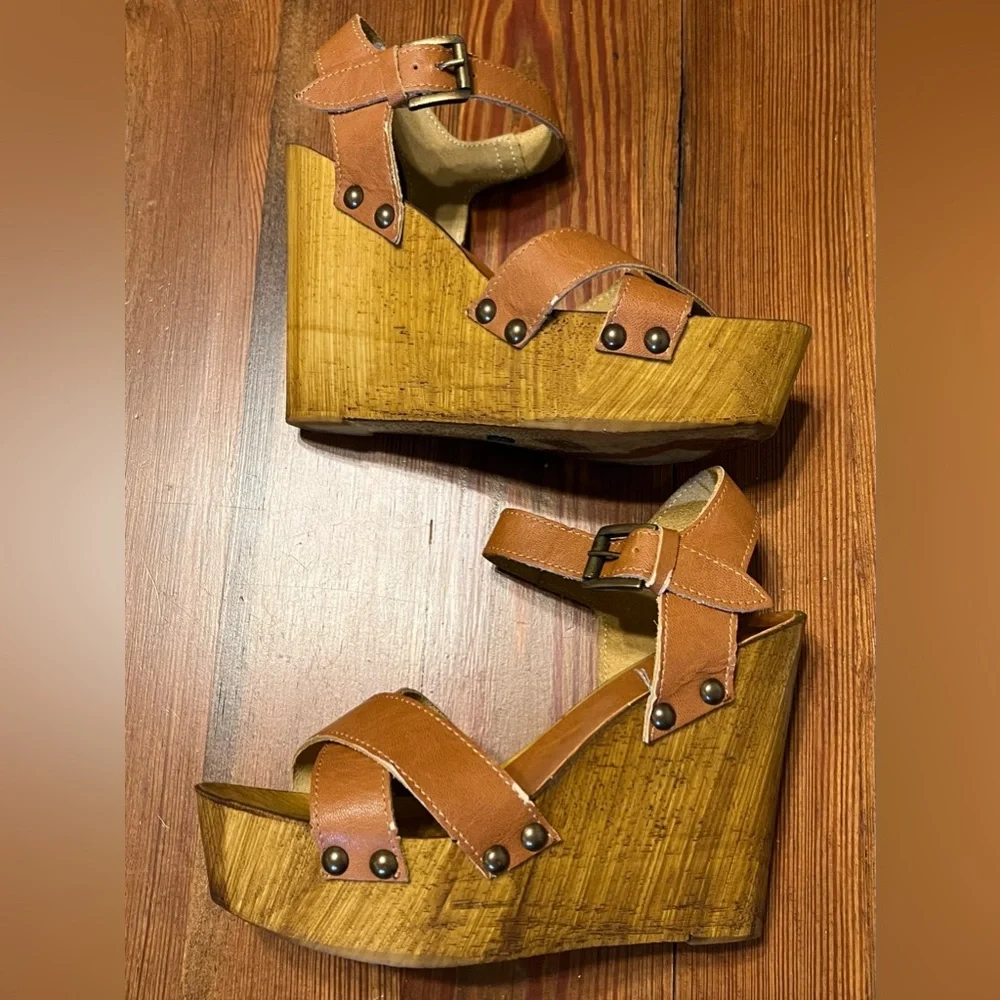 Charles by Charles‎ David Wooden Platform Sandals Made in Italy